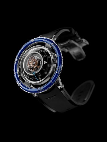 MB&F Horological Machine N°7 Aquapod Titanium Blue
