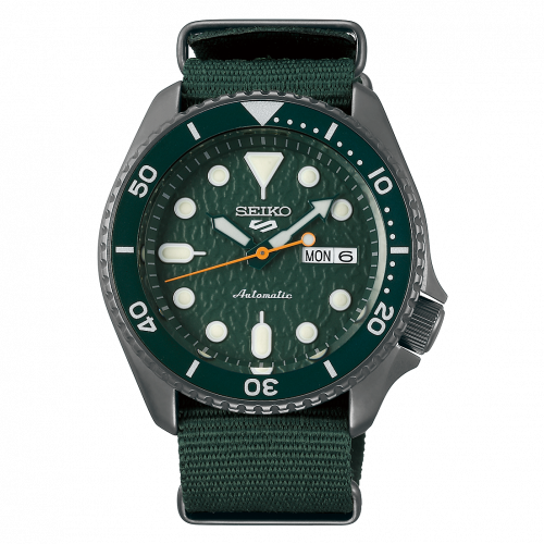 Seiko 5 Sports Street Style Hard Coating Green NATO