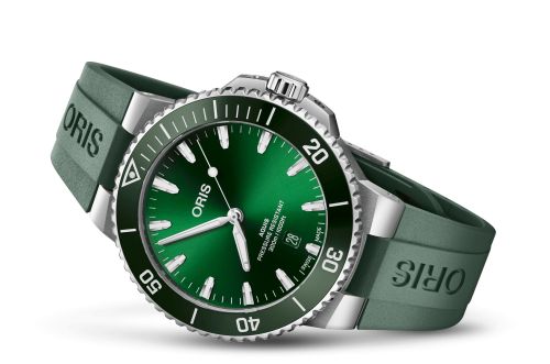 Oris Aquis Date 43.5 Stainless Steel Green Rubber