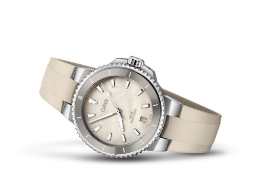 Oris Aquis Date 36.5 Stainless Steel MOP Rubber