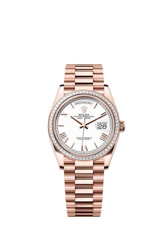 Rolex Day-Date 36 Everose Gold - Baguette White - Roman President