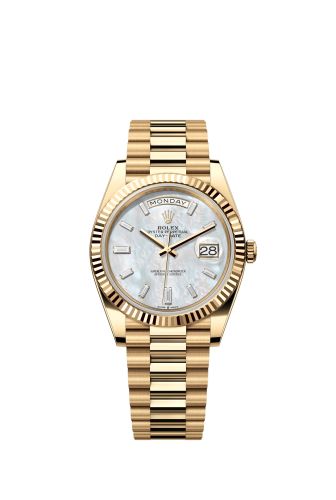 Rolex Day-Date 40 Yellow Gold - Fluted MOP - Baguette