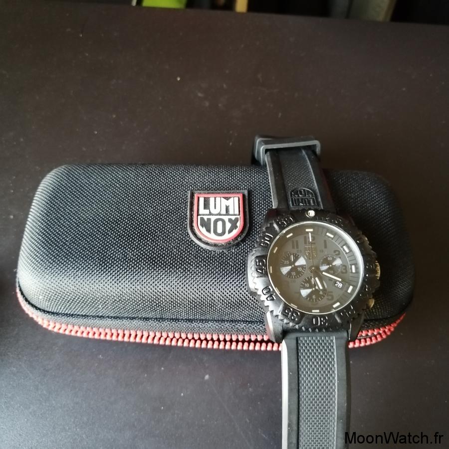 boite luminox navy seal