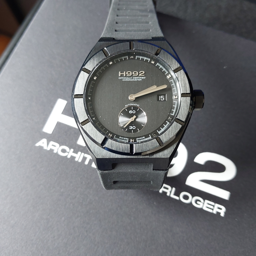 montre suisse h992