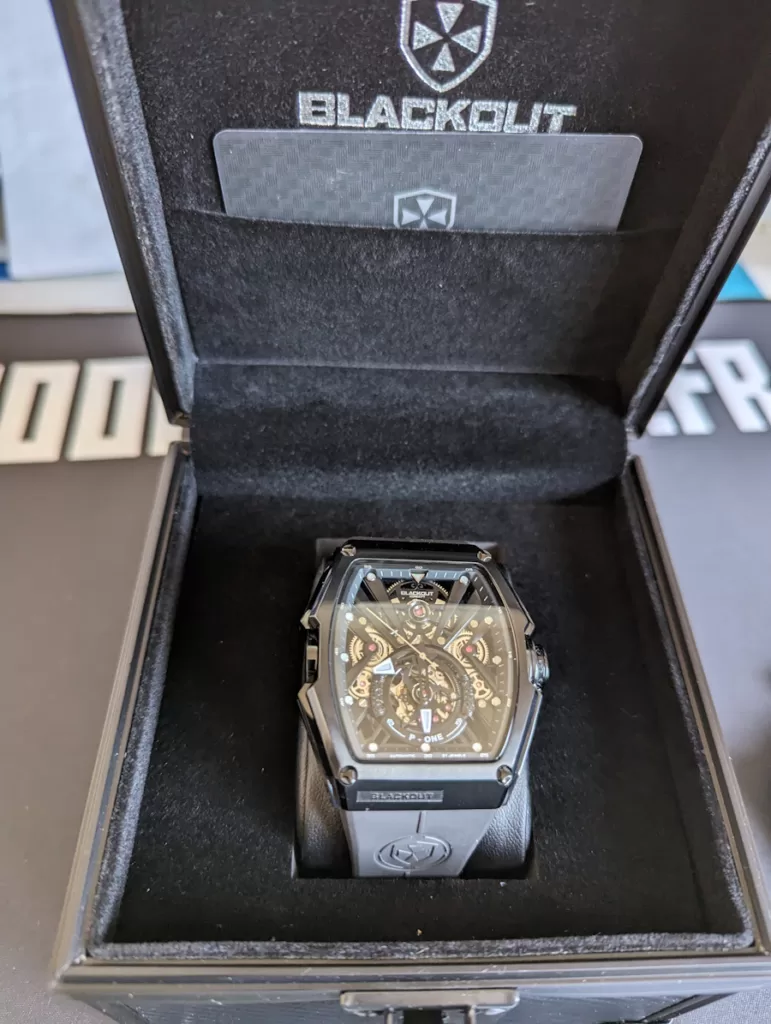 packaging blackout concept p1