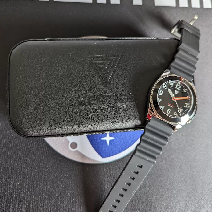 packaging vertigo watches