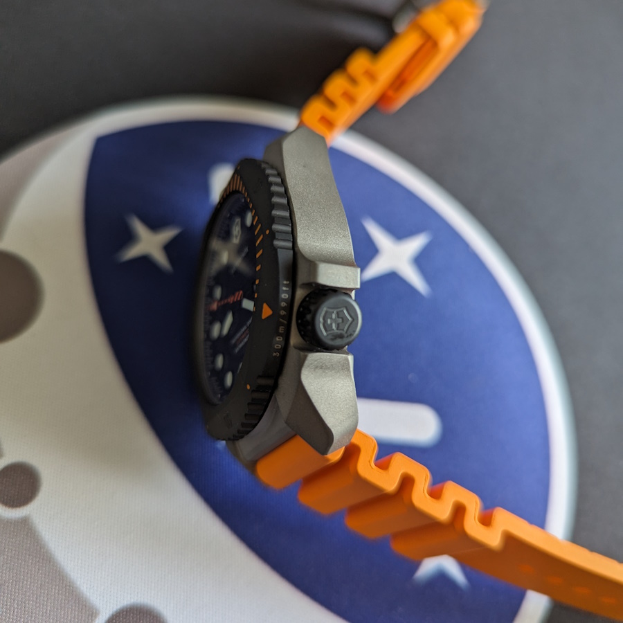 crown victorinox dive pro automatic