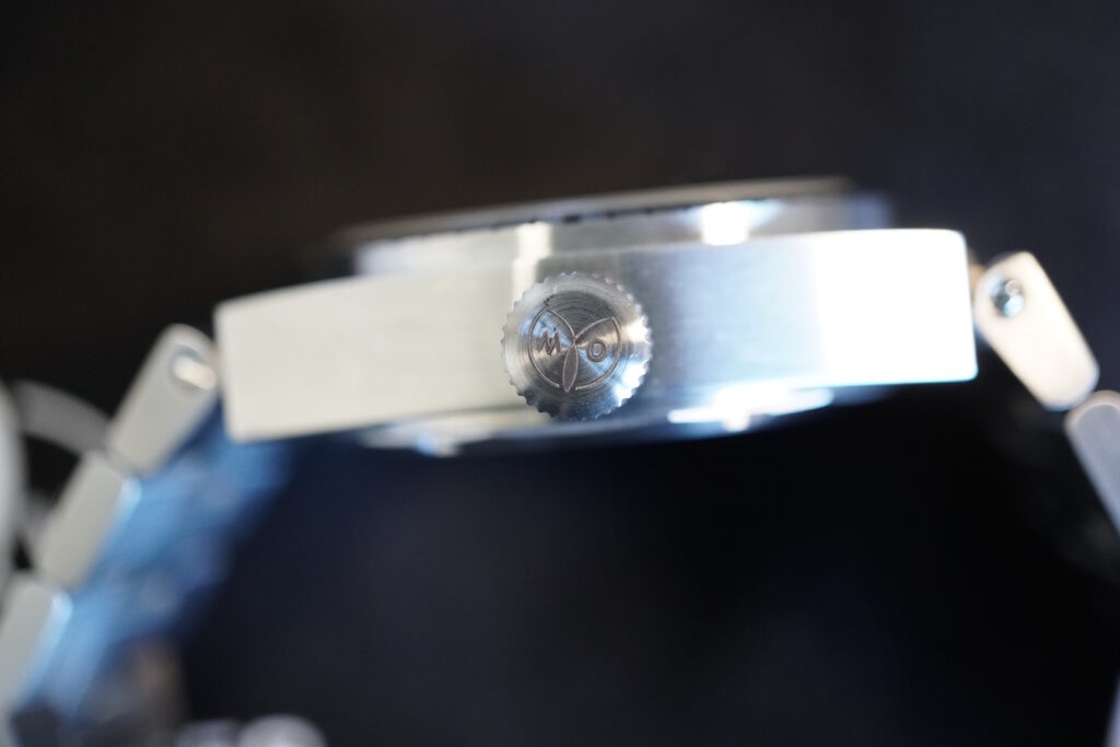 crown Ollech Wajs 8001 Tundra