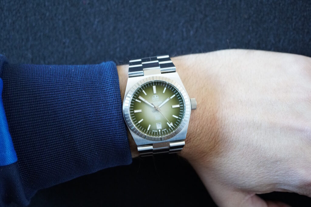 wristshot Ollech Wajs 8001 Tundra