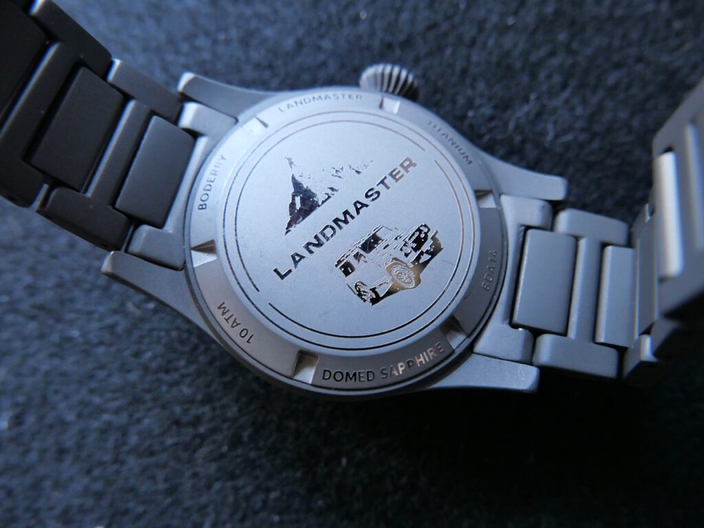 caseback boderry landmaster titanium