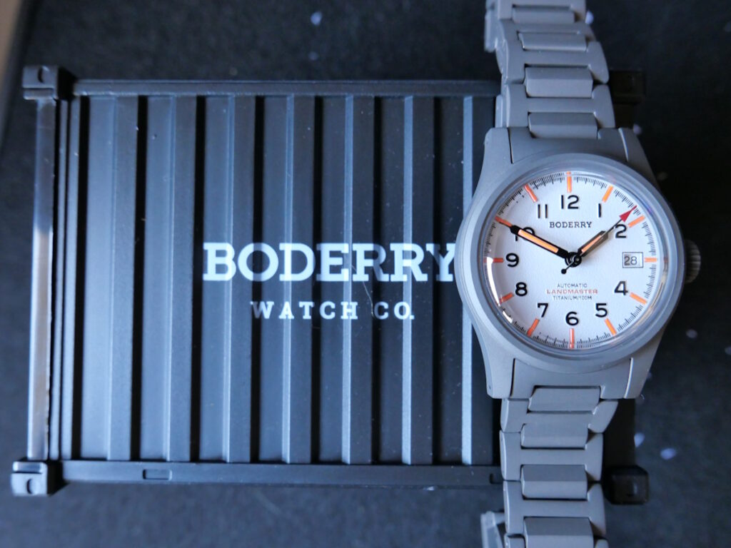 packaging boderry landmaster titanium