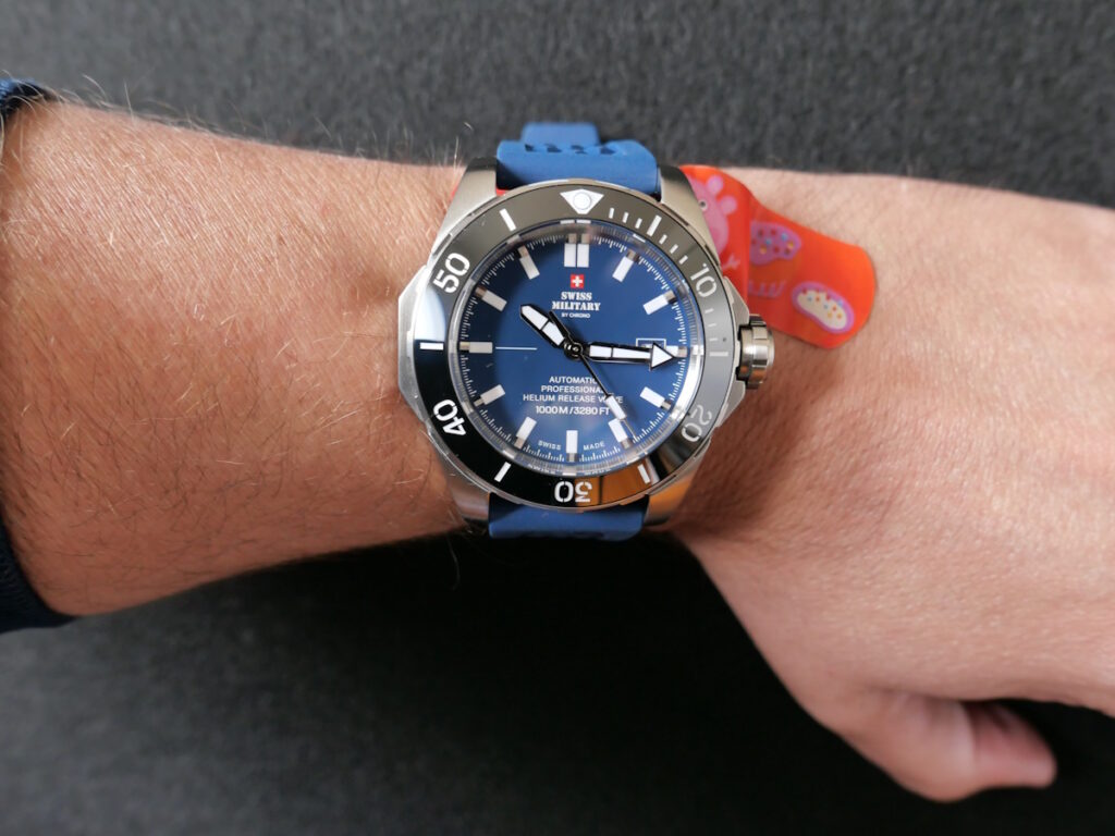 wristshot swiss military 1000M