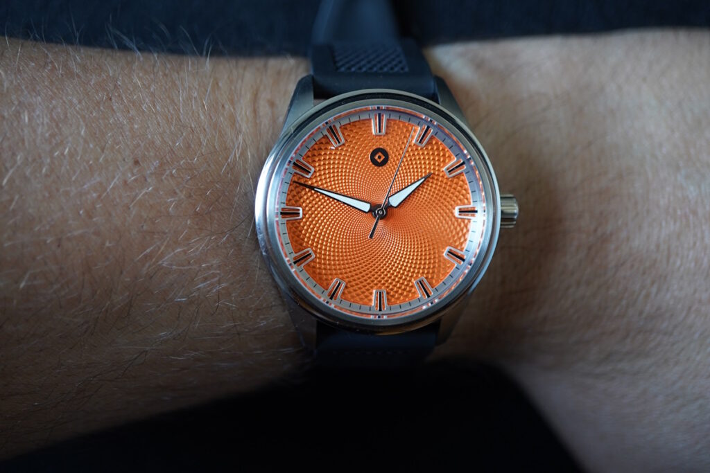 wristshot Omnis x Flyback Luna