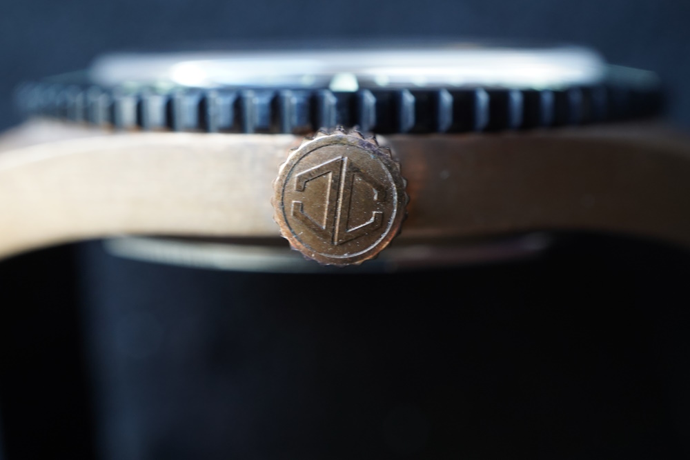 crown carlingue diver bronze