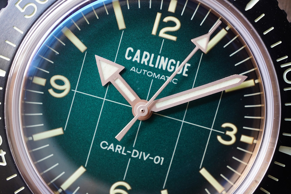 green dial carlingue diver bronze
