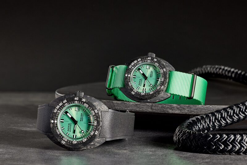 doxa sub 300 carbon seafoam green 3