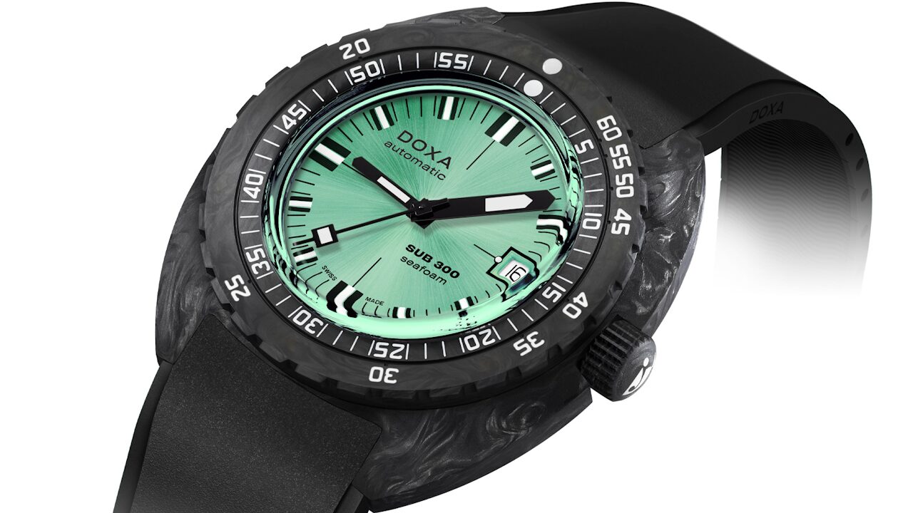doxa sub 300 carbon seafoam green