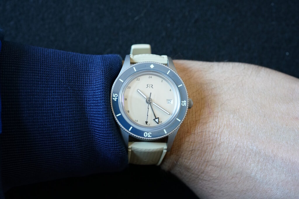 Pure Thunder Ocean Date GMT wristshot