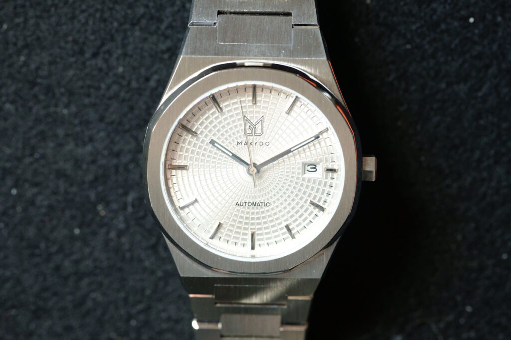 Makydo Pearl White Mosaic