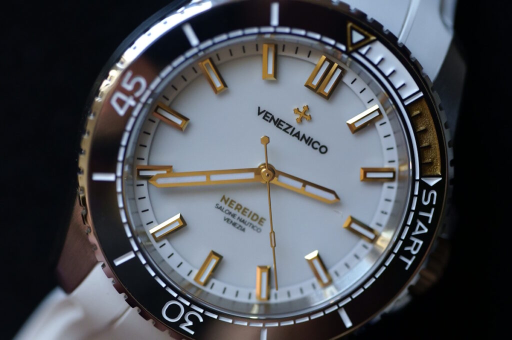 Venezianico Nereide x Salone Nautico dial