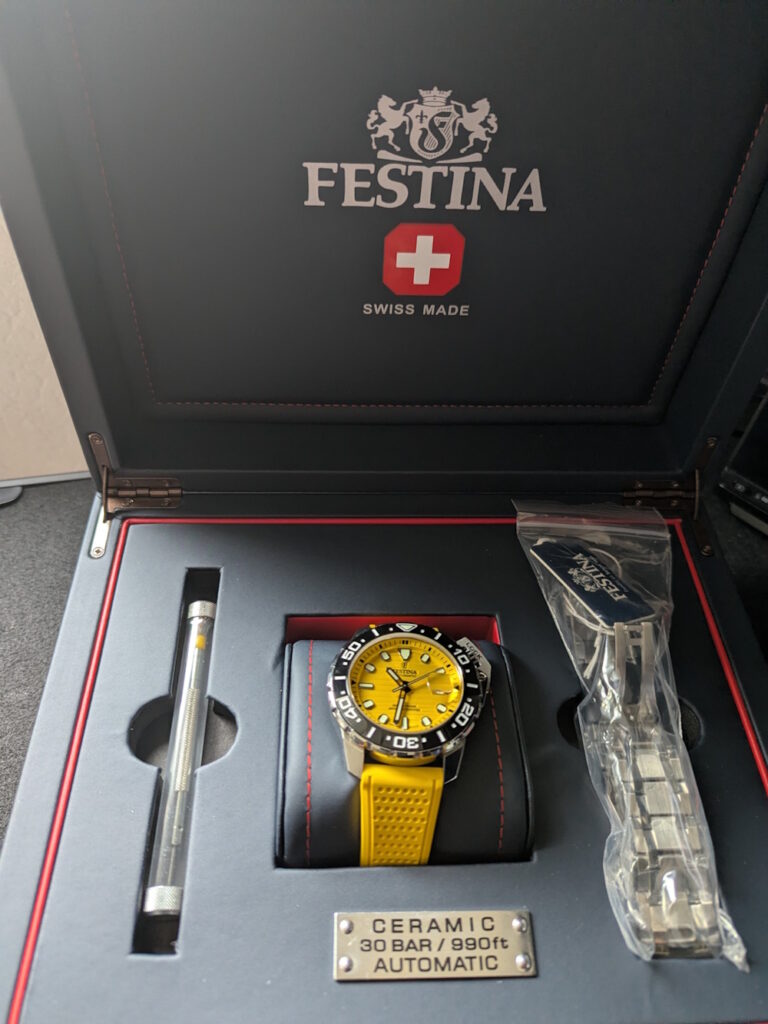 Festina Diver COSC packaging