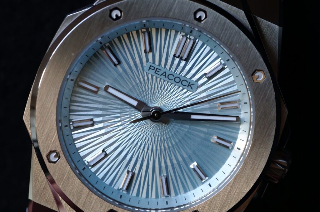 Peacock Plumage Gaze dial