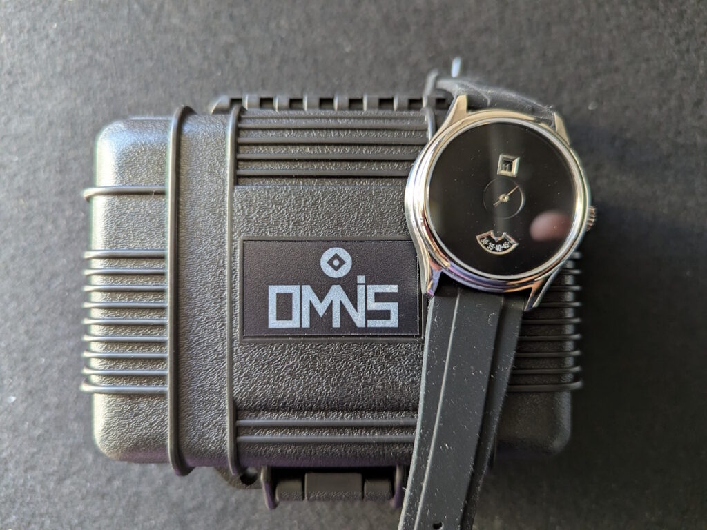 Omnis Initiale Jump Hour packaging
