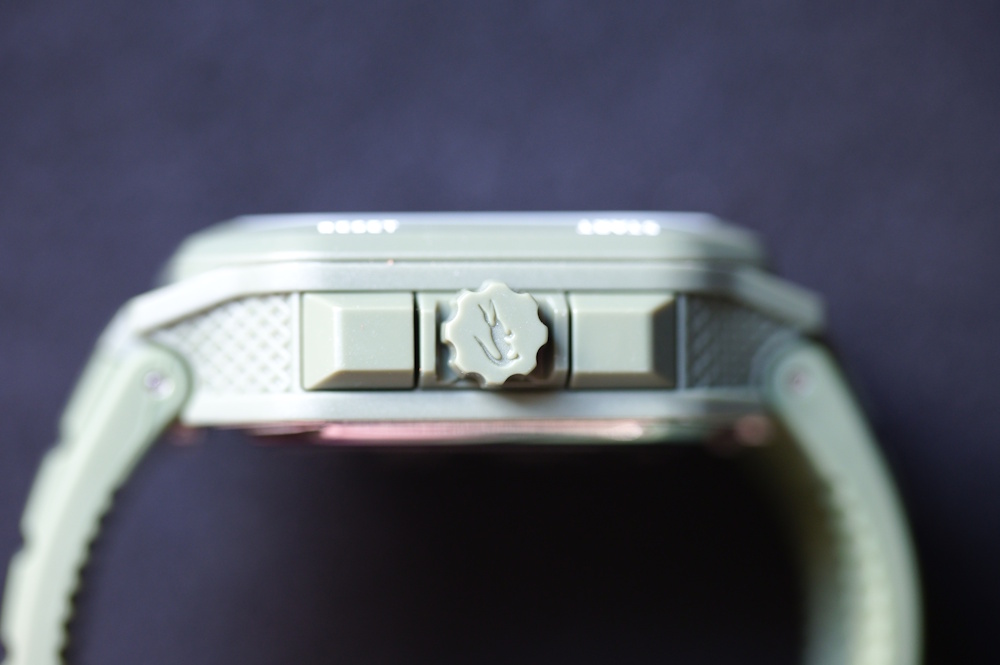 Lacoste LC33 Square crown