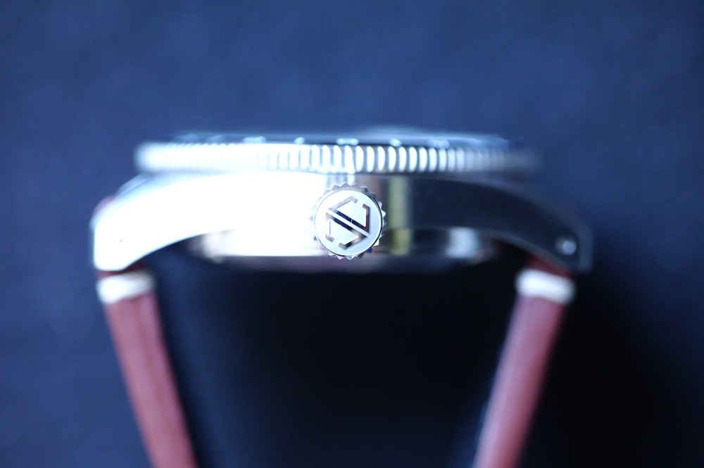 carlingue aviation gmt crown
