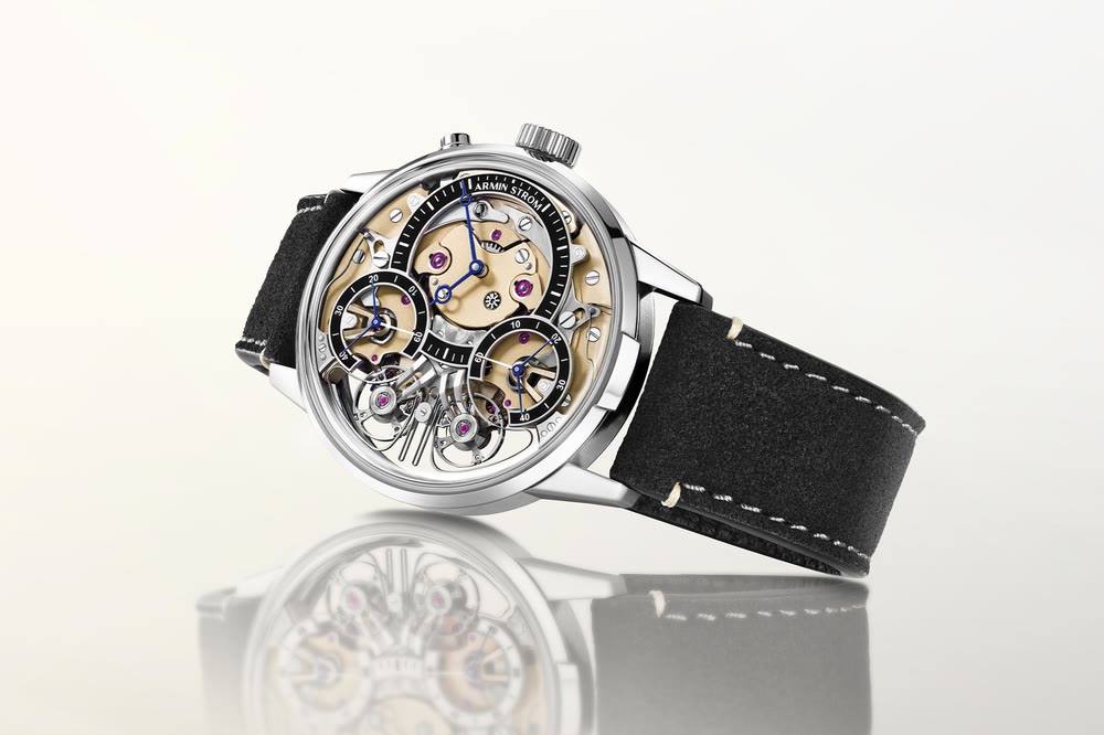 La montre Armin Strom Mirrored Force Resonance Zeitgeist 1665 3N se présente dans une lecture générale de son design.