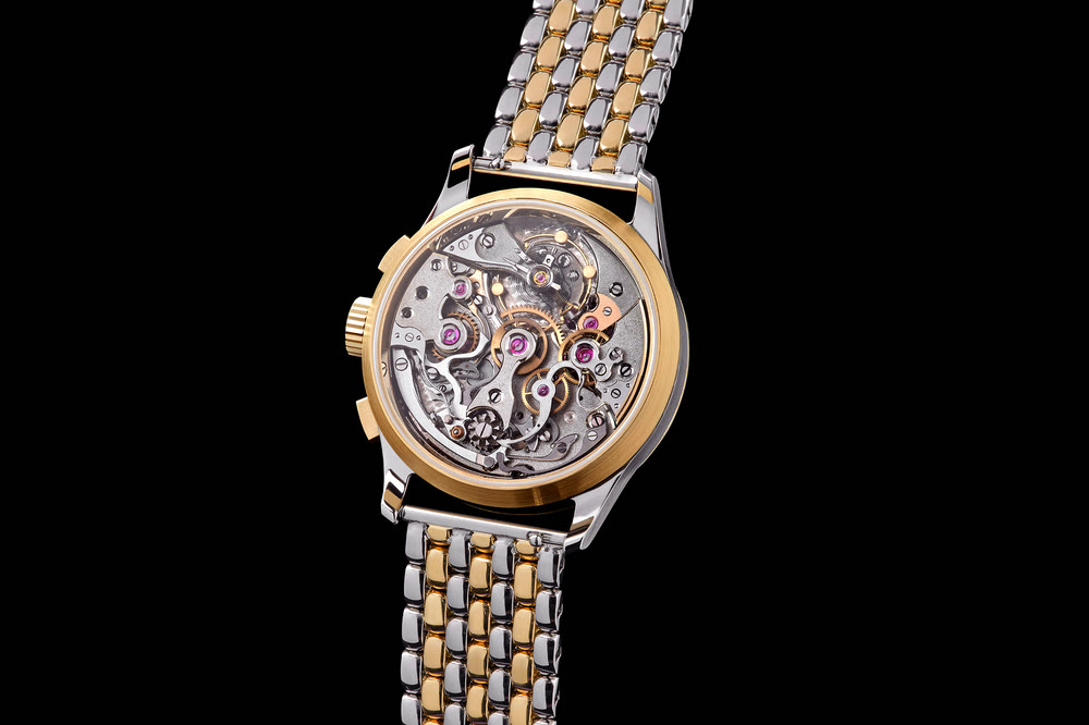 Détails de finition sur l’Atelier de Chronométrie AdC16 et son calibre S440