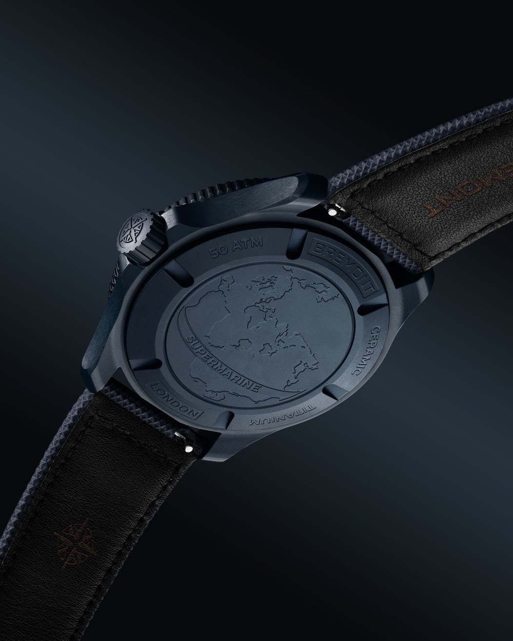 Bremont Supermarine Full Ceramic Deep Blue : porté au poignet