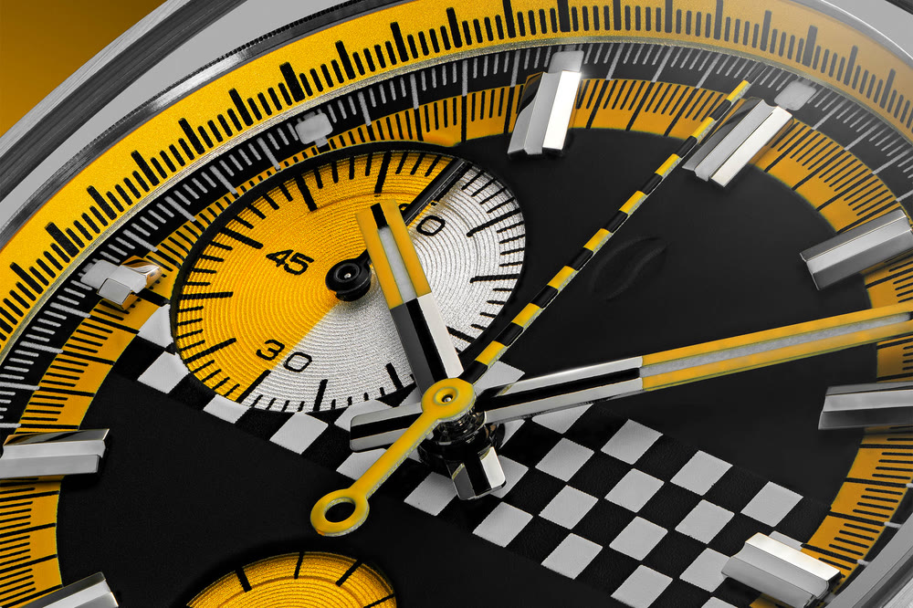 Le gros plan du cadran de la Brew Metric Chrono Taxi montre ses motifs contrastés et ses sous-compteurs.