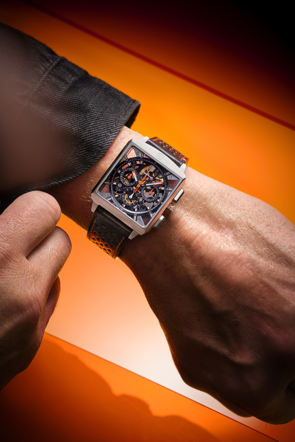 La Depancel Série-R Chronograph Skeleton met en avant son cadran squeletté et sa lecture de chronographe