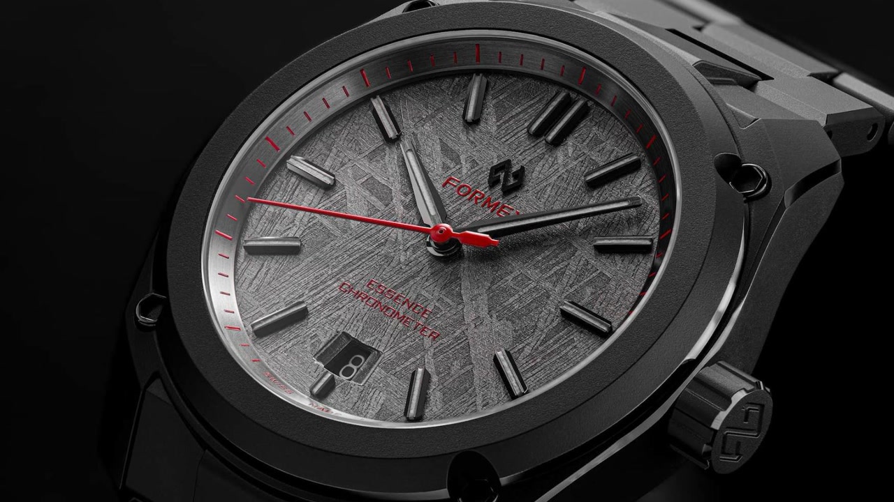 Formex Essence Ceramica Dark Matter RedShift, le retour en noir et rouge