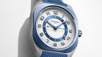Hermès H08 : deux nouvelles versions Bleu de Malte et Blanc Chantilly