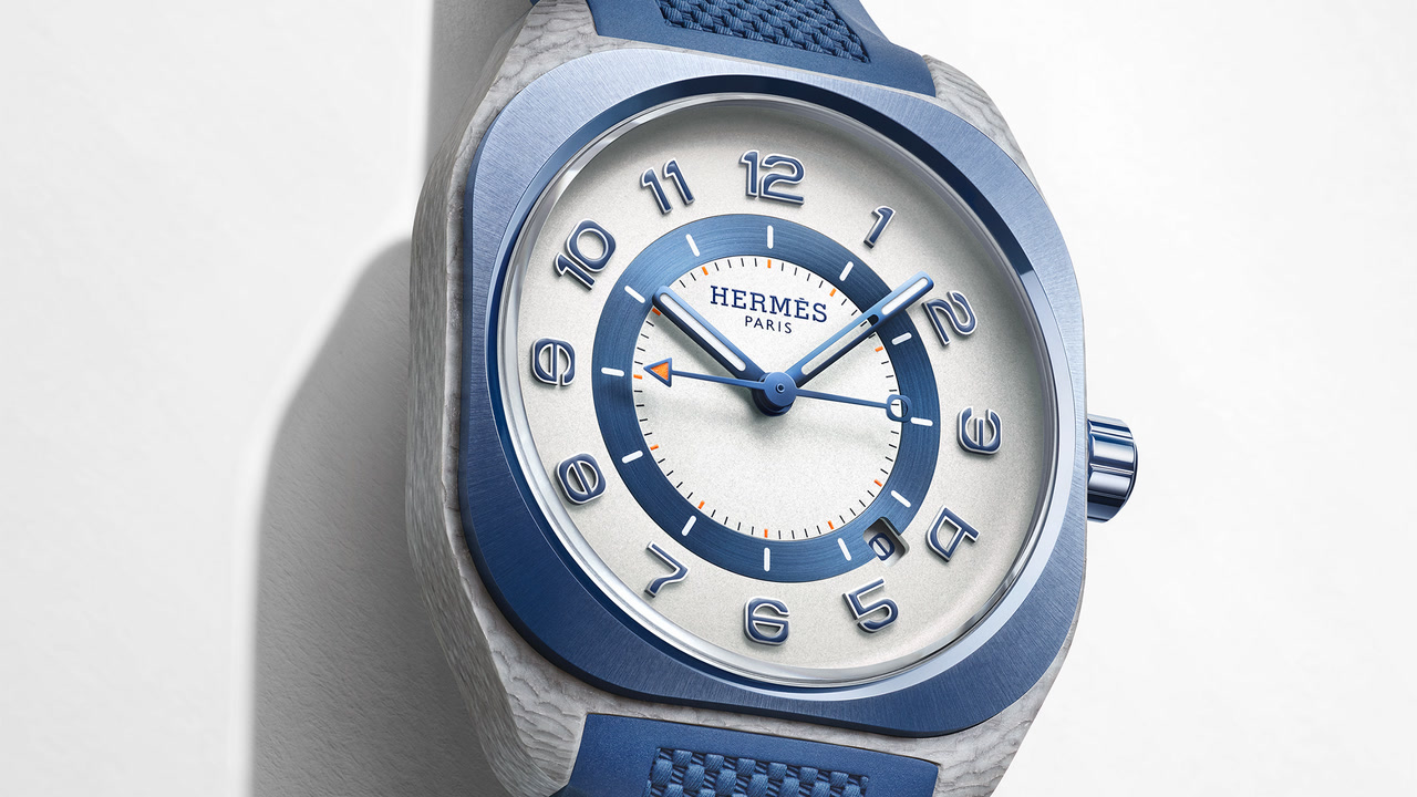 Hermès H08 : deux nouvelles versions Bleu de Malte et Blanc Chantilly