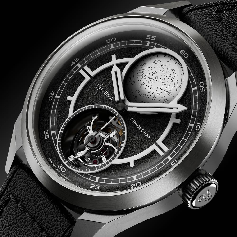 La Yema Spacegraf met en avant son cadran astronomique et le tourbillon volant dans une composition très technique.